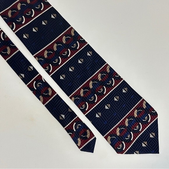 Pierre Balmain 4 inch Navy Geometric Silk Tie - Picture 1 of 6